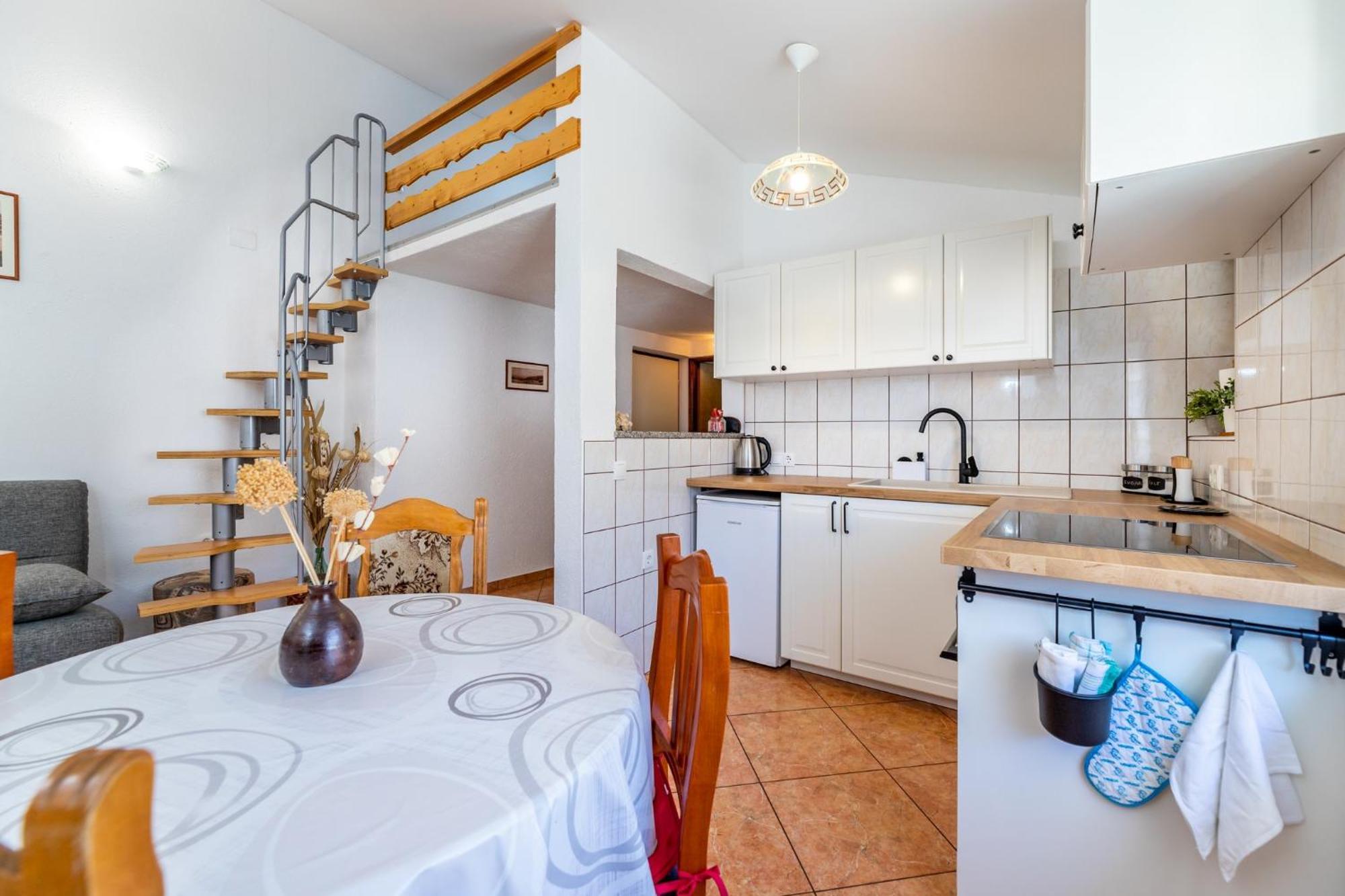 Apartments Mikulina Baška Buitenkant foto